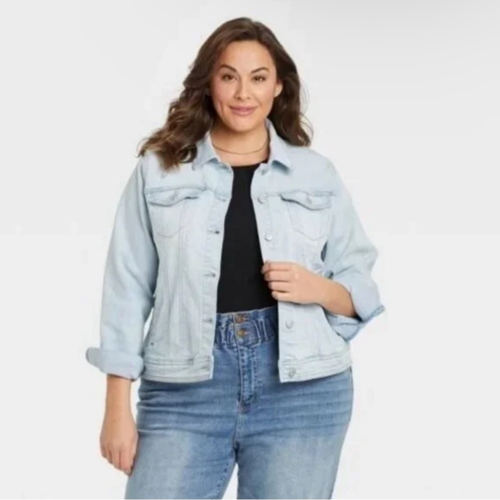 Women’s Plus Size Button-down Jean Jacket - Ava & Viv Light Blue …